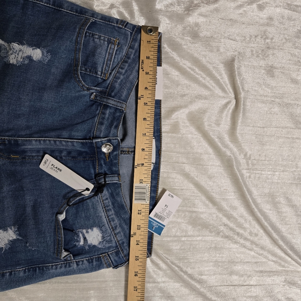 Distressed Blue Flare Jeans with Fringe By Rue Size 14 NWT - Picture 5 of 11